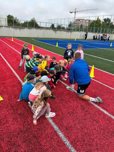 636655BD-0555-4F0E-BA1D-250C78BE2CFD