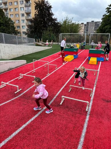 733E52FF-E6E2-4EF3-B4D1-FD792F98192A